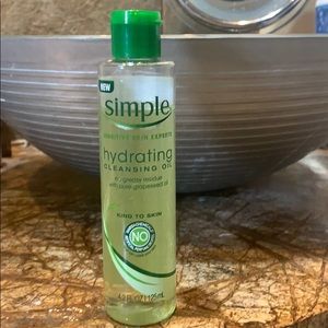 Simple hydrating cleansing oil